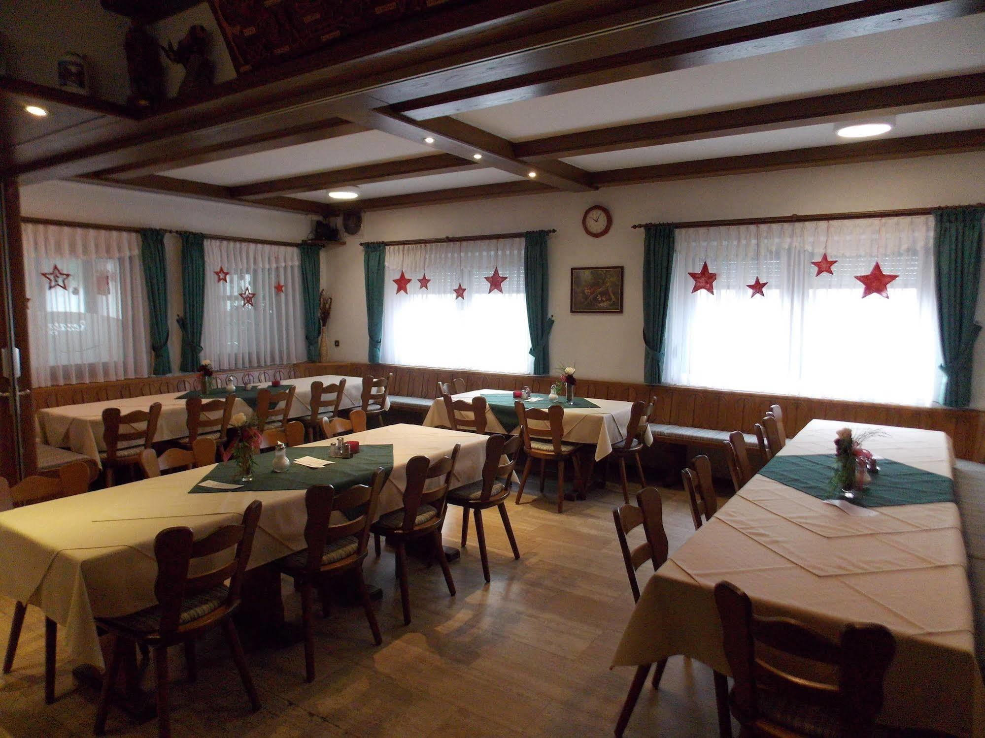 Gasthaus Pension Rezatgrund Windsbach Extérieur photo