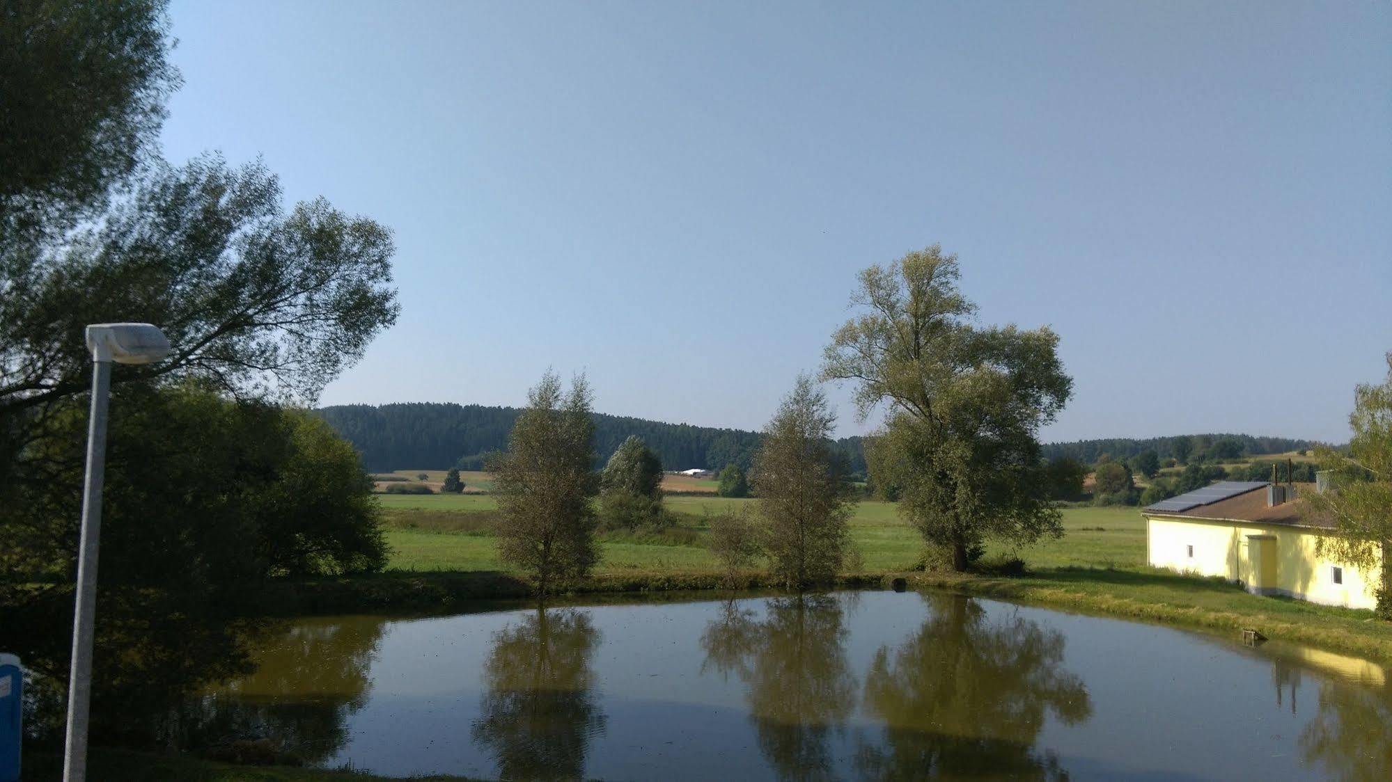 Gasthaus Pension Rezatgrund Windsbach Extérieur photo